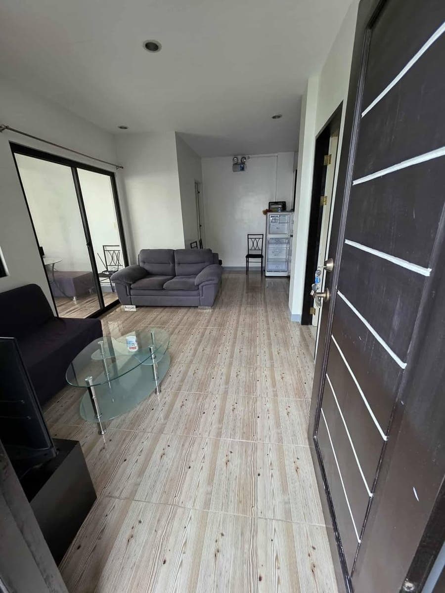 Apartment for Rent - photo 1