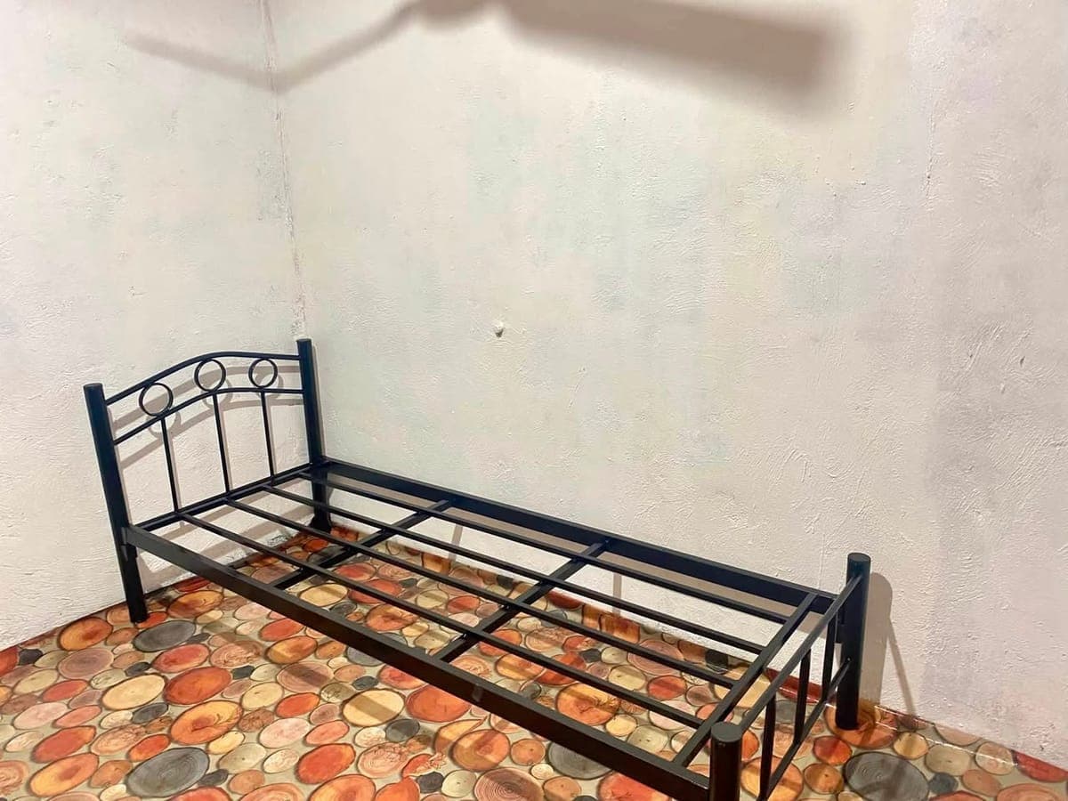 BED SPACE AVAILABLE - photo 3