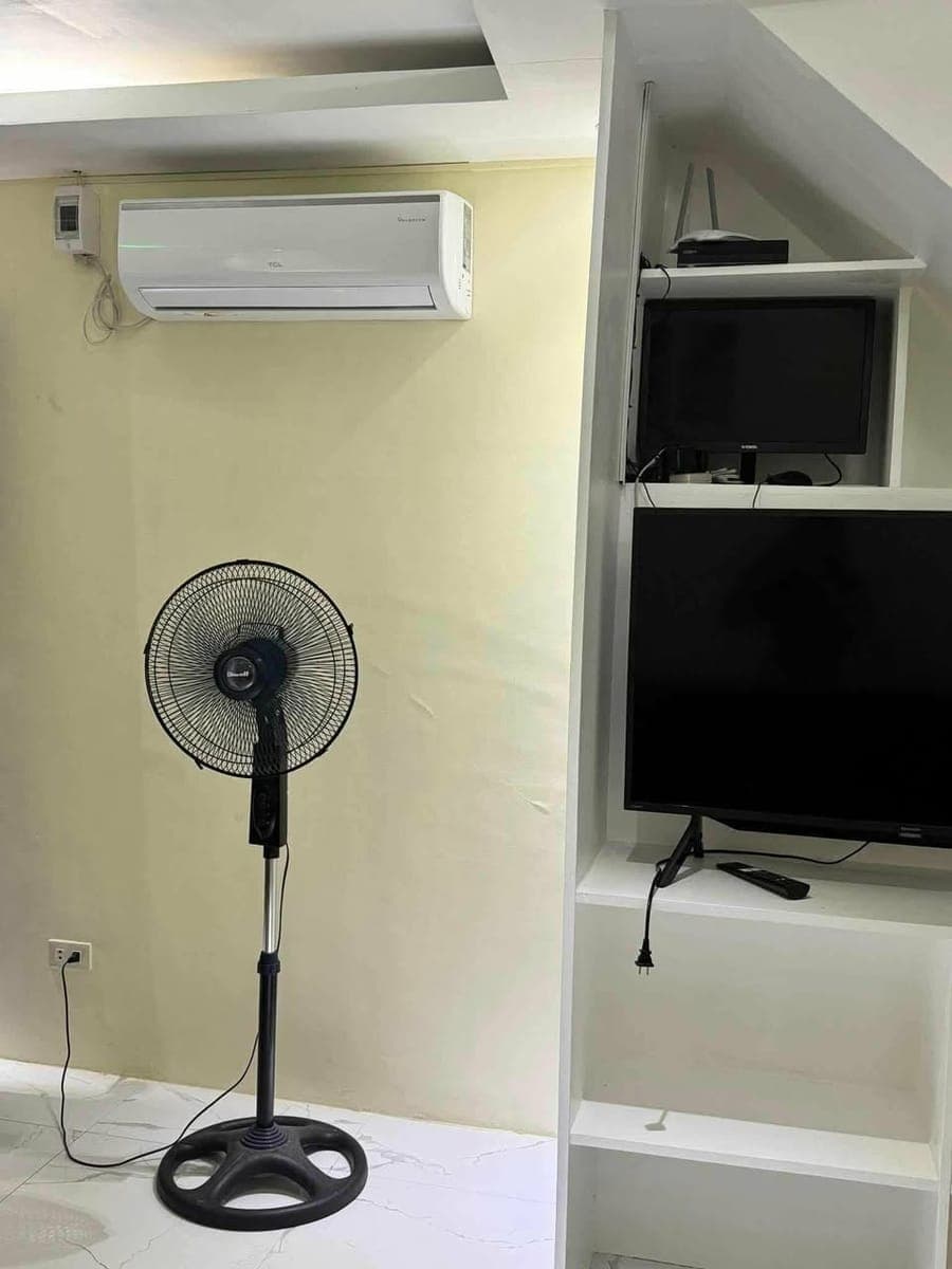 Townhouse for Rent - photo 1