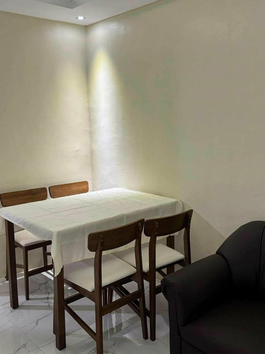 Townhouse for Rent - photo 2