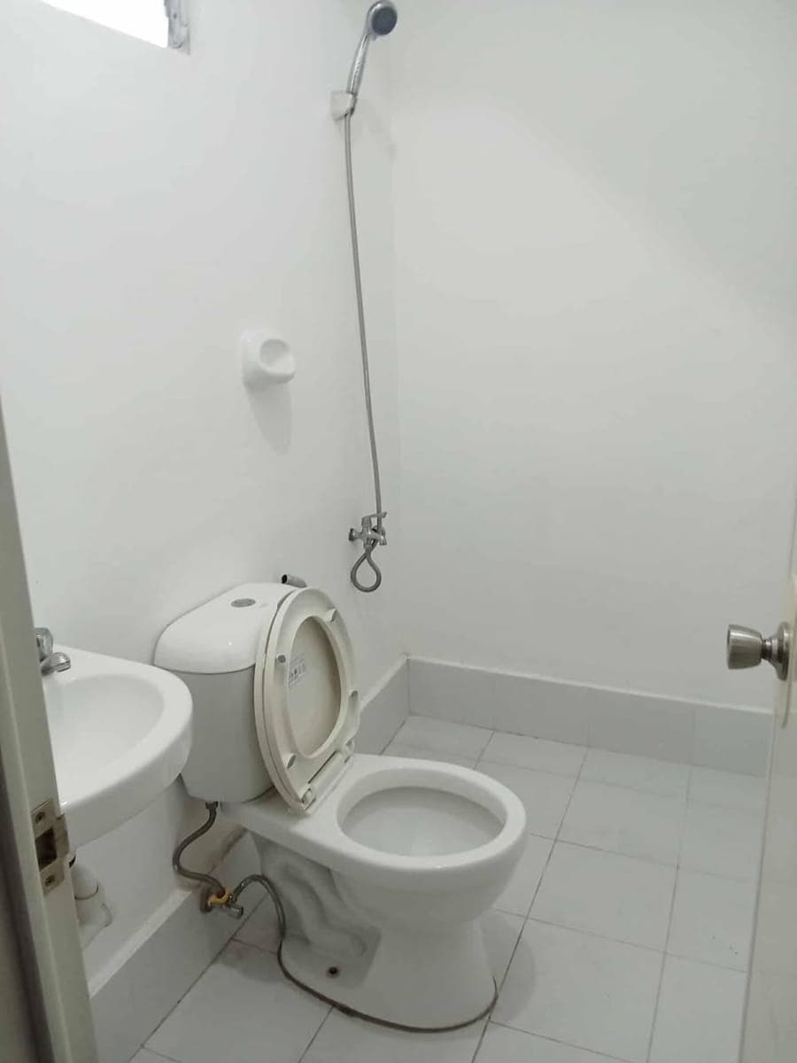 Townhouse for Rent - photo 2