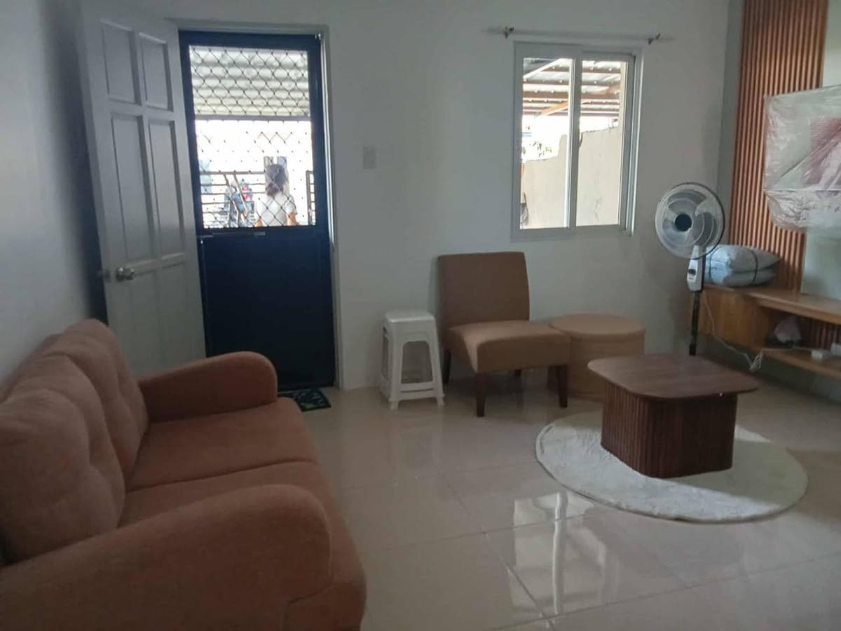 Townhouse for Rent - photo 3