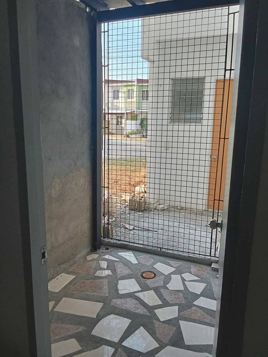 Townhouse for Rent - photo 4