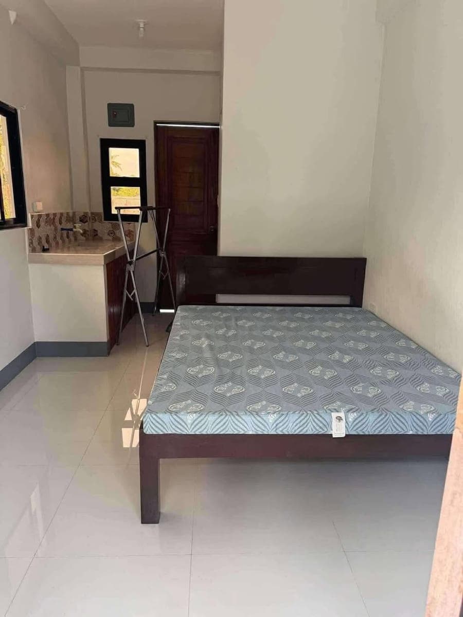 8500 per month Studio unit Apartment - photo 2
