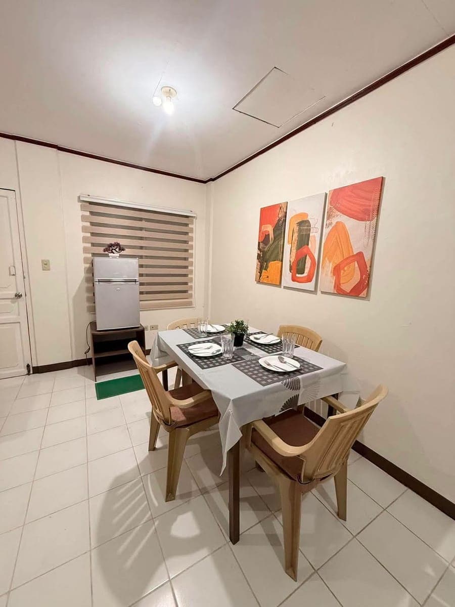 3 bedroom 2 bath 3-4 mins from downtown Dgte and walking distance to Robinsons. - photo 3