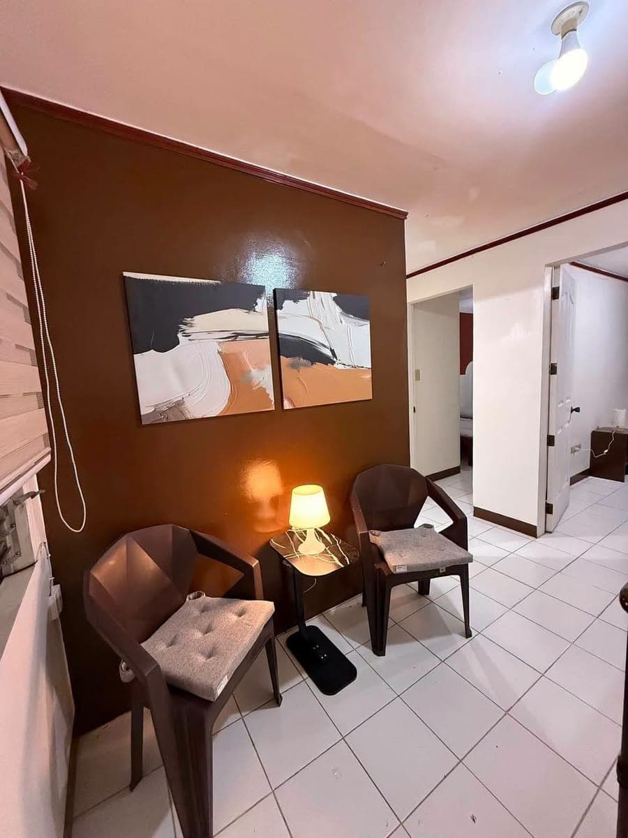 3 bedroom 2 bath 3-4 mins from downtown Dgte and walking distance to Robinsons. - photo 4