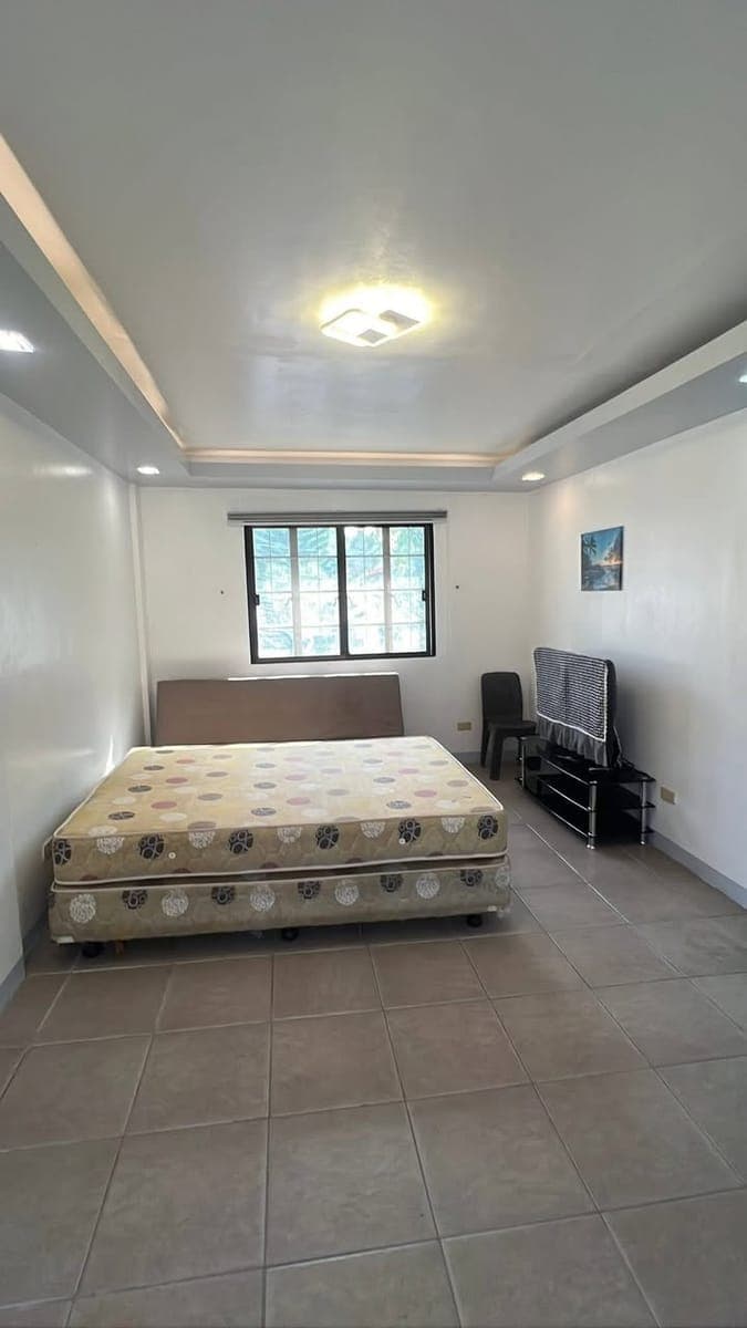 3 Bedroom House for Rent inside Quiet and safe Subdivision 24/7 Security - photo 1