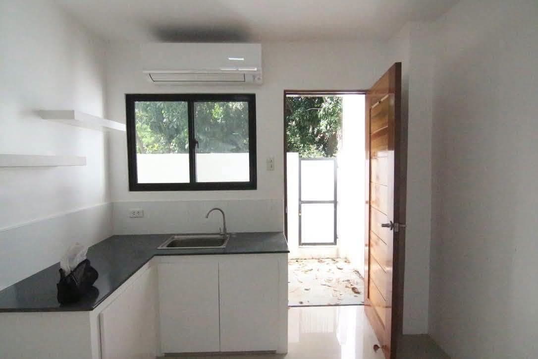 FOR RENT: 3BR APARTMENT - photo 5