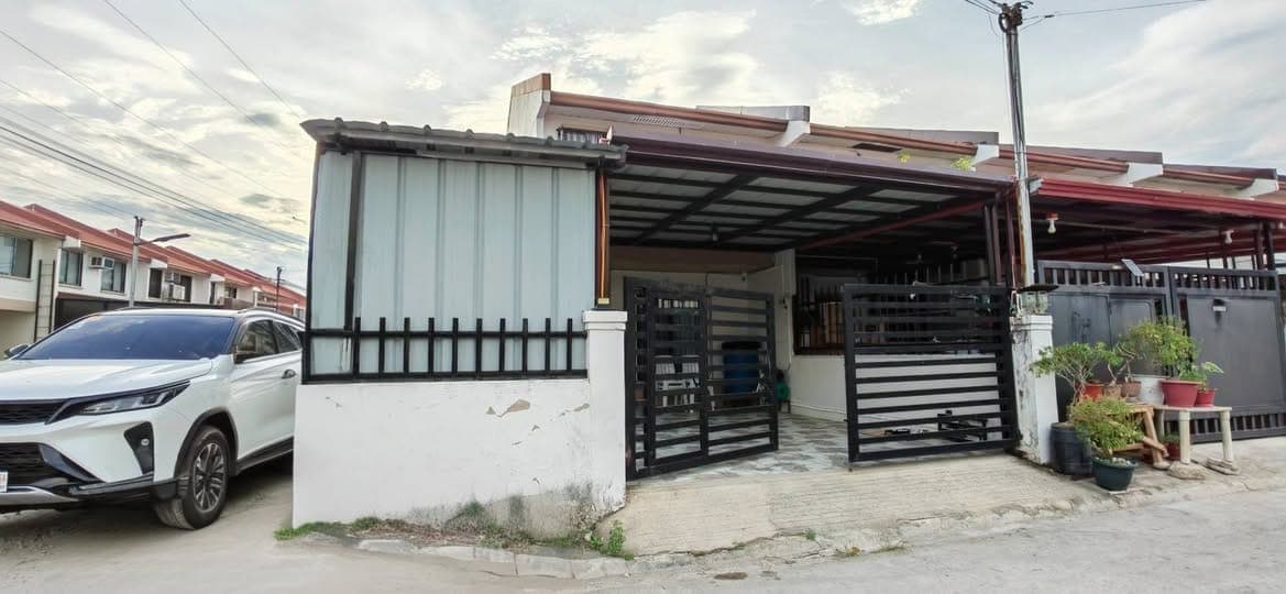 Townhouse for Rent - photo 1