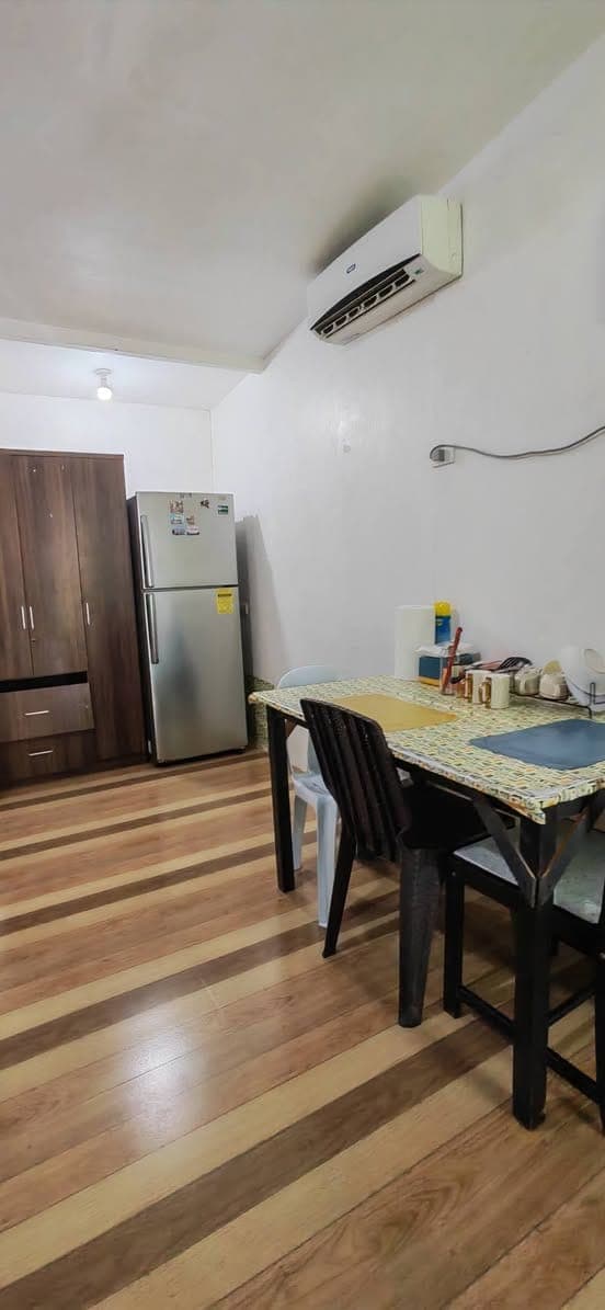 Room for Rent - photo 5