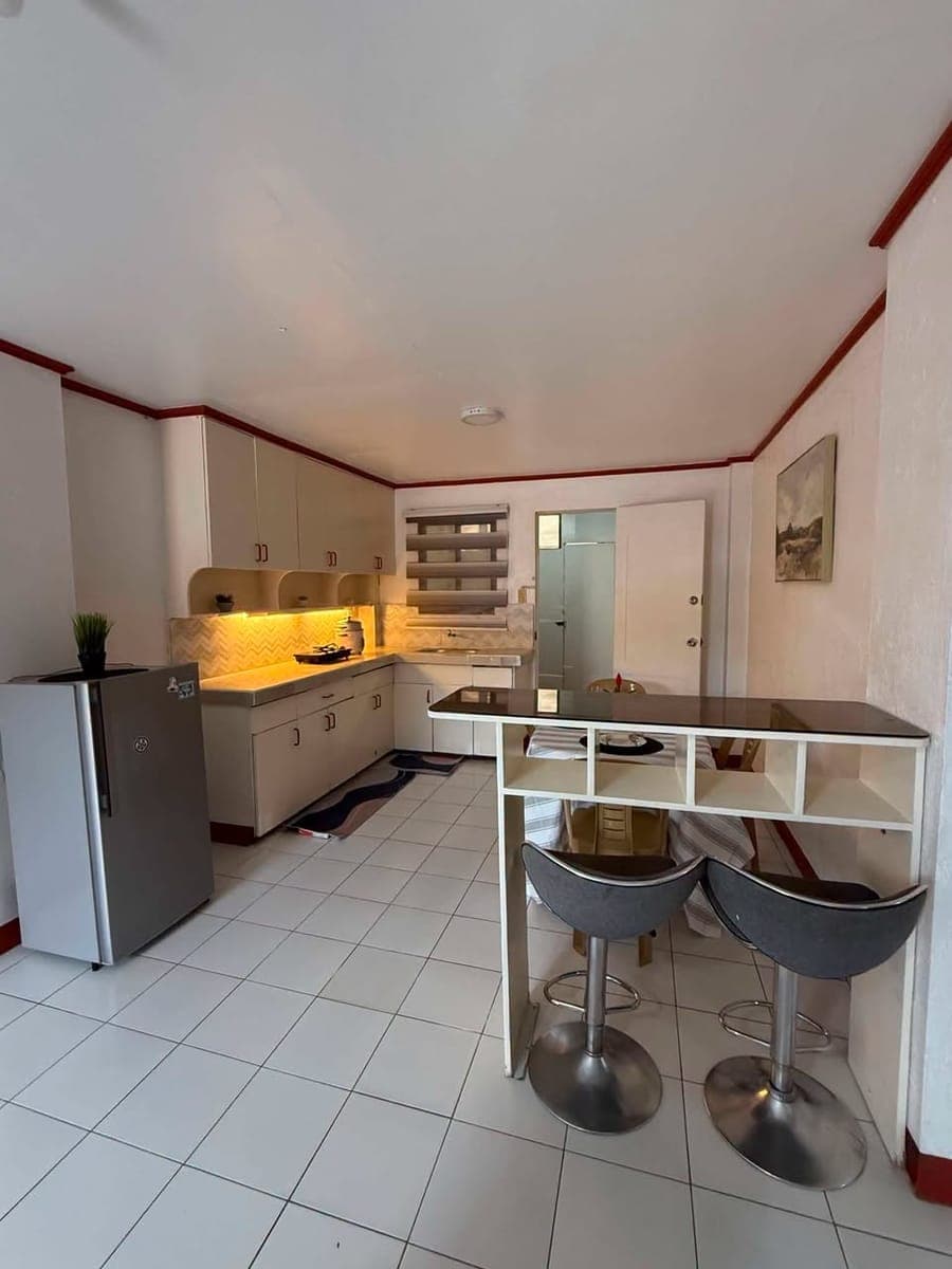 Unit9 is now available for only ₱20,000/month excluding utilities minimum of 6-12 months contract - photo 4