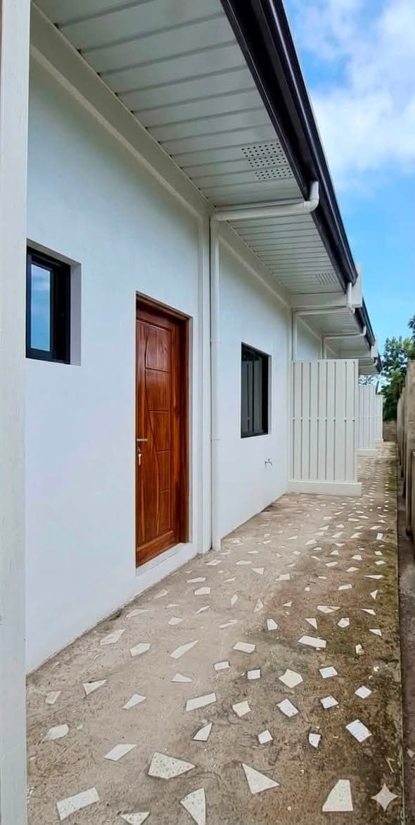 New apartment in Metro Dumaguete Diversion Road, Bacong available next week. - photo 2