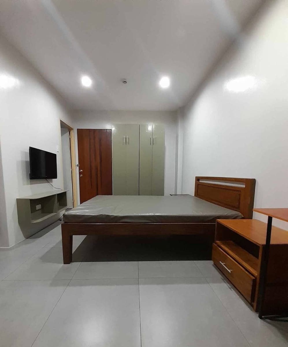 5 to 6 Minutes Foundation University and Silliman University APARTMENT FOR RENT - photo 2