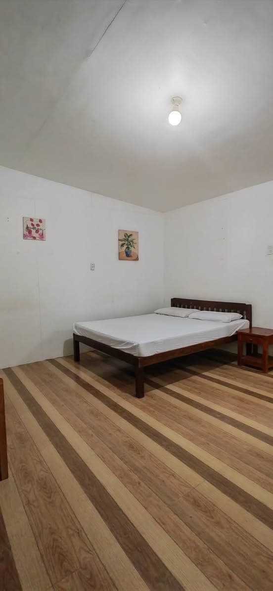 Room for Rent - photo 5
