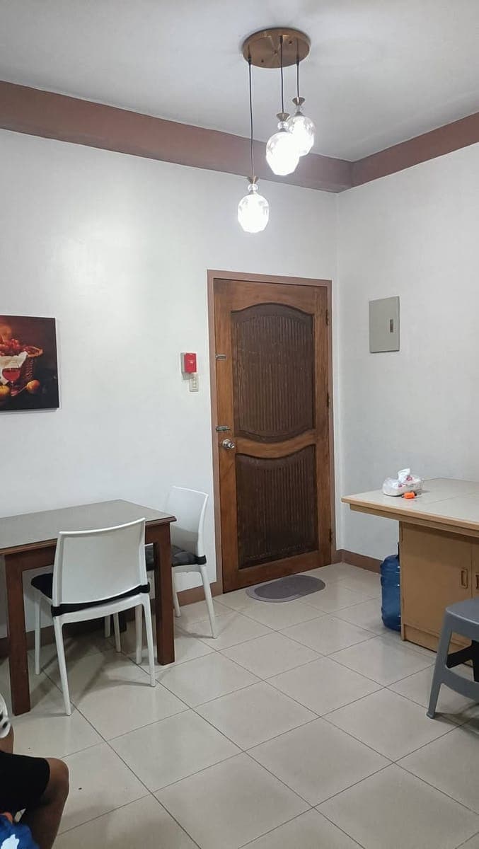 Studio type near Robinsons and Port Royale. Furnished, wifi ready and with cctv. Rent is P12k. Contact 09173141125 - photo 2
