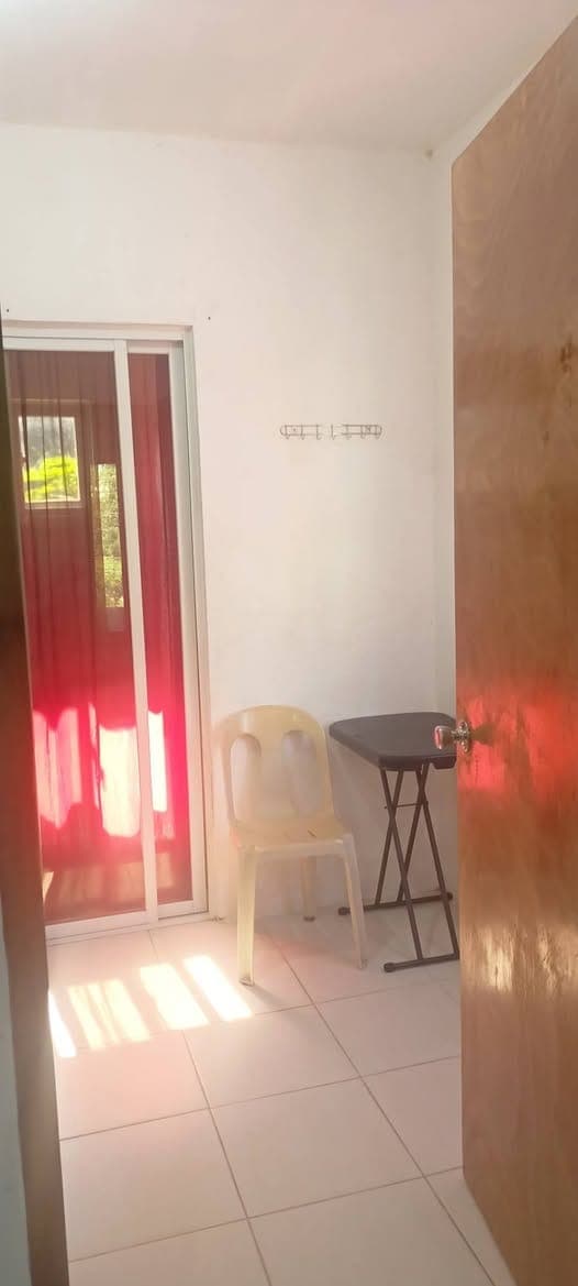 Room for Rent - photo 1