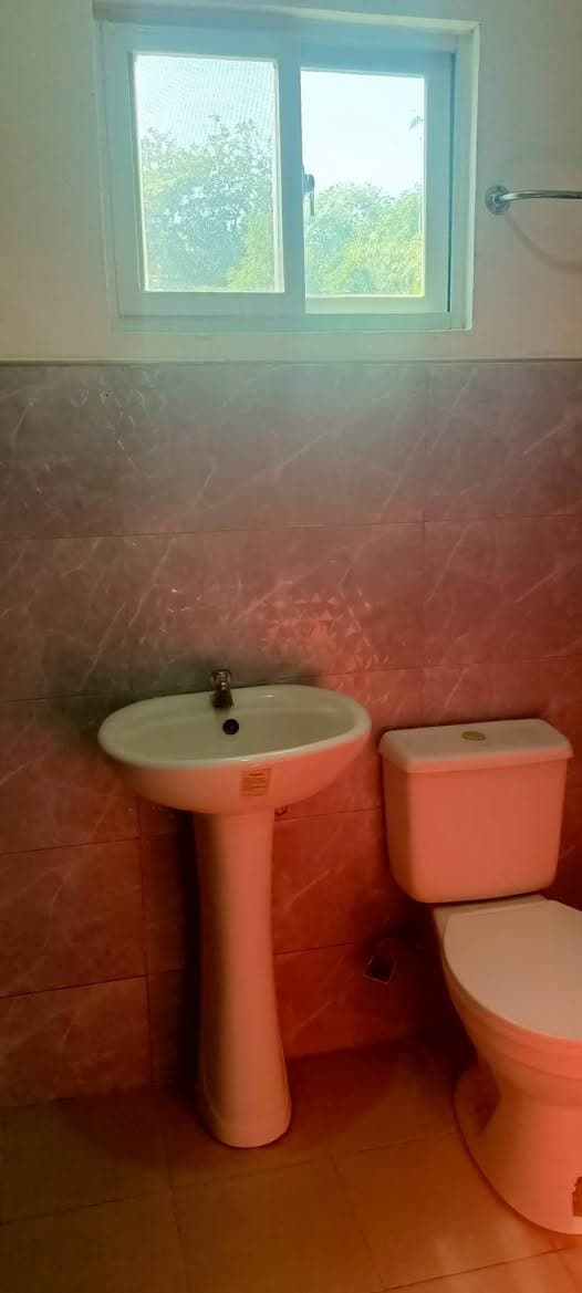 Room for Rent - photo 4