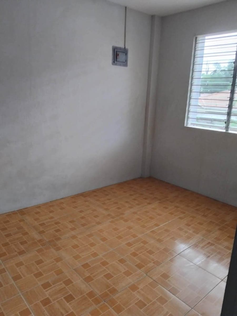 2 bedroom apartment for rent - photo 2