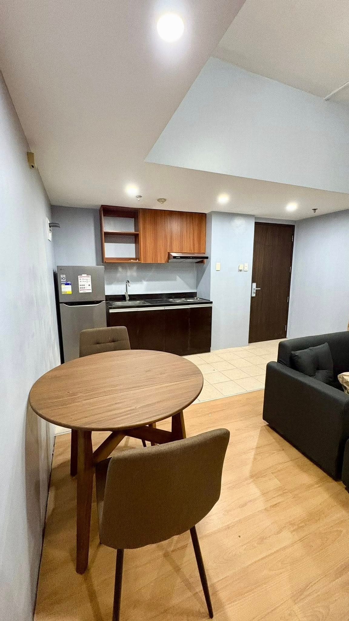 ✨ 1-BEDROOM CONDO FOR RENT | SHAW BLVD ✨ - photo 1