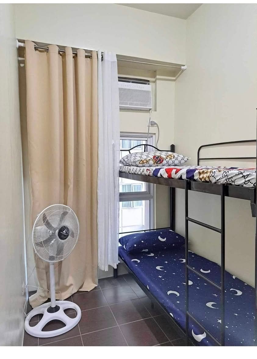 Condo sharing at PIONEER WOODLAND, MANDALUYONG CITY - photo 1