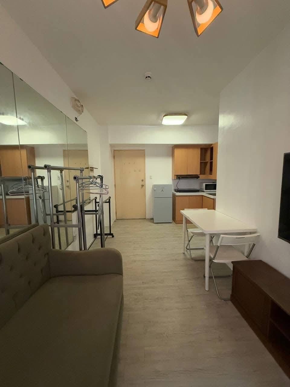 1 bedroom fully furnished 18k only - photo 1