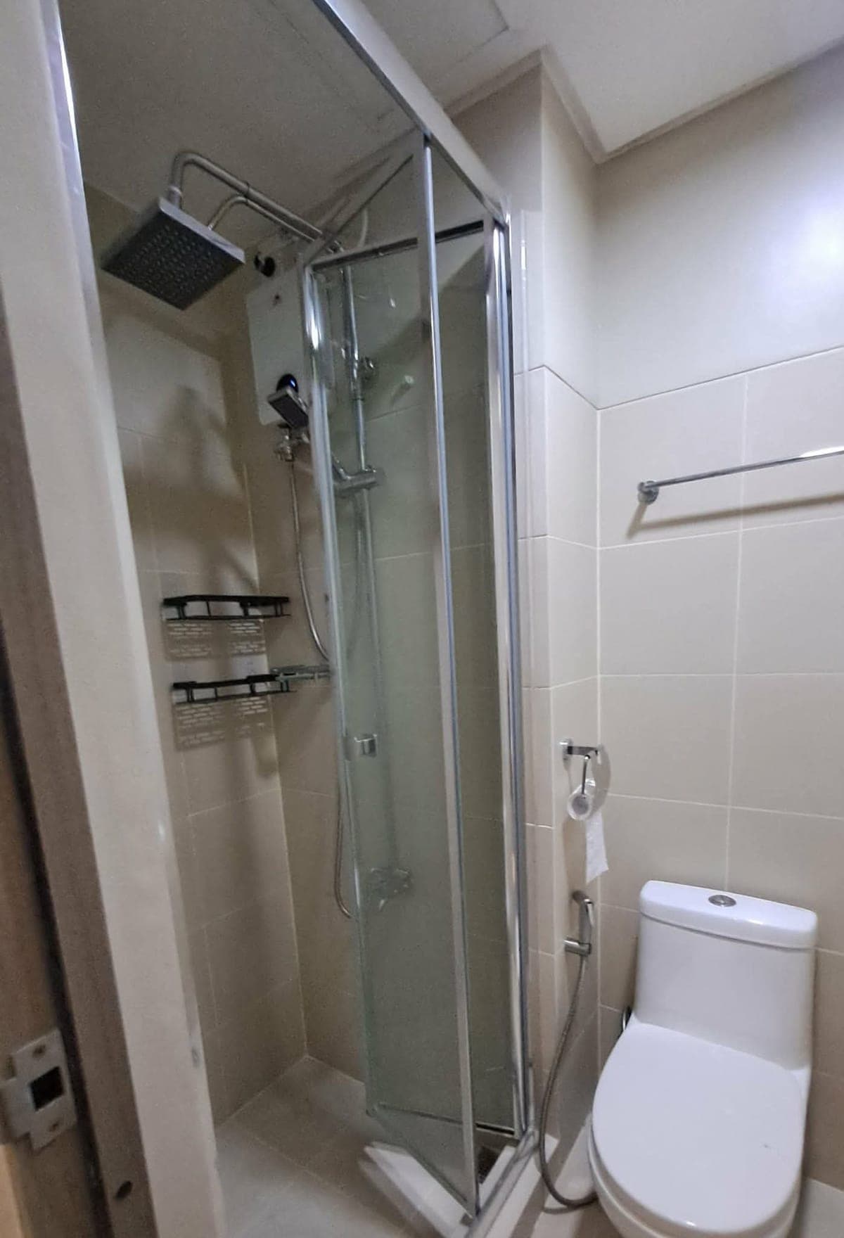 1 bedroom with balcony family suite 18k only - photo 4