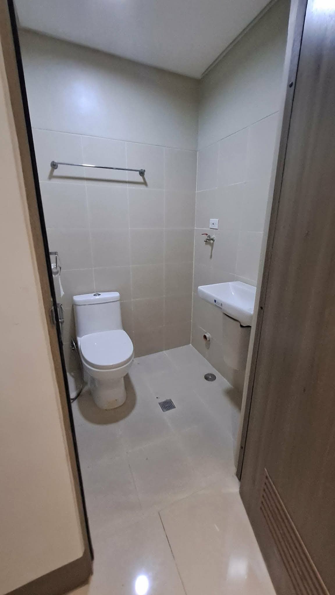 1 bedroom with balcony family suite 18k only - photo 9