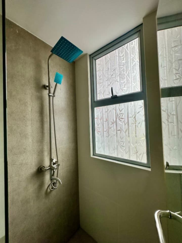 Sunshine 100 for rent - photo 5