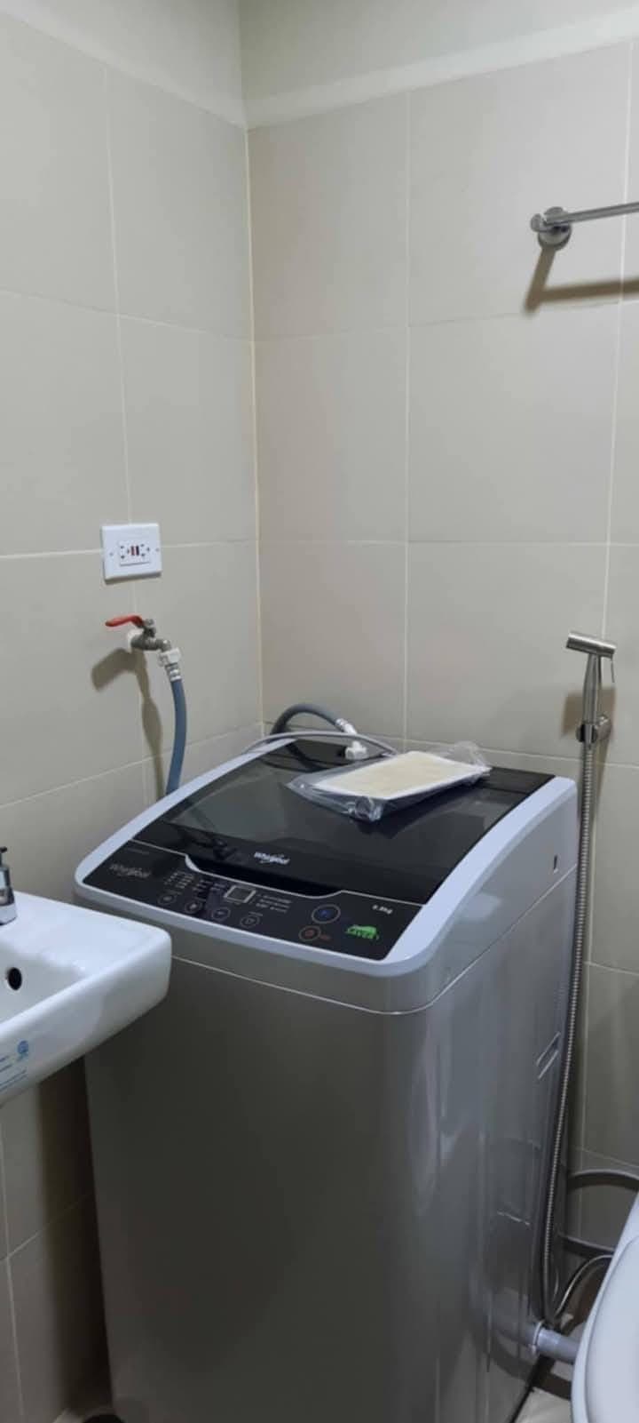 FOR RENT: ₱20,000 inclusive assoc dues - photo 3