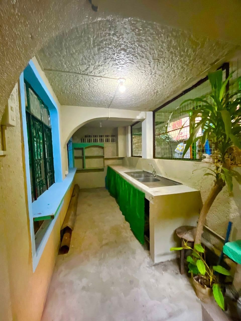 Room/bed spacer for rent available - photo 4