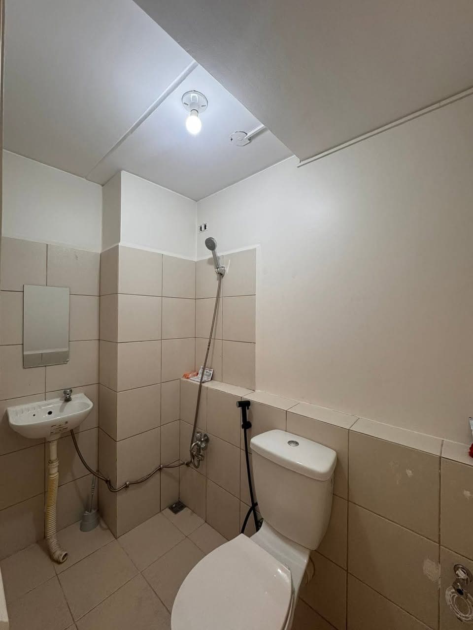 SEMI FURNISHED 2BEDROOM - photo 4