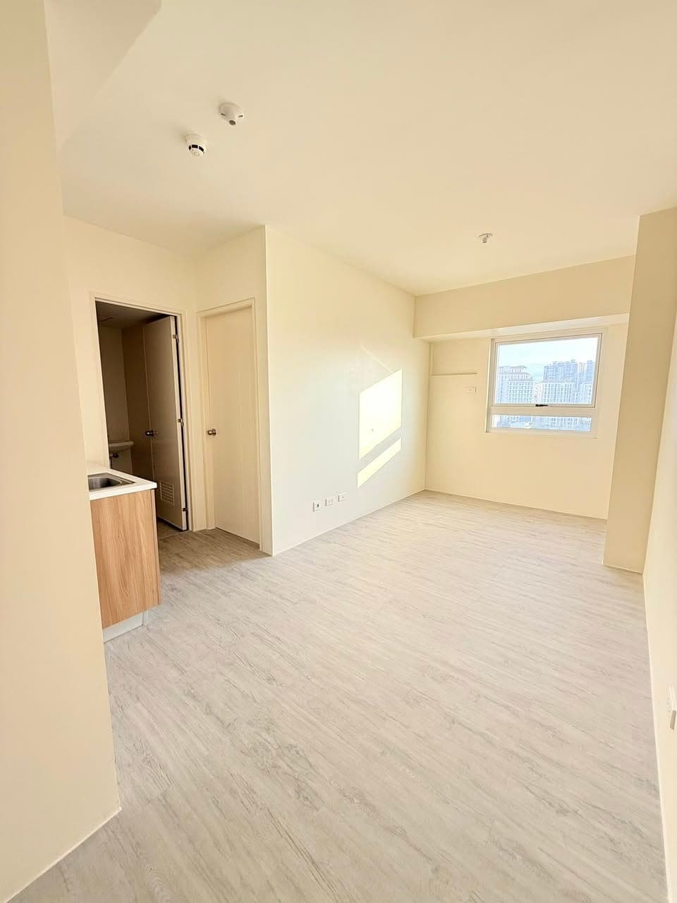 BRAND NEW 1 bedroom for rent 17k only bare - photo 3