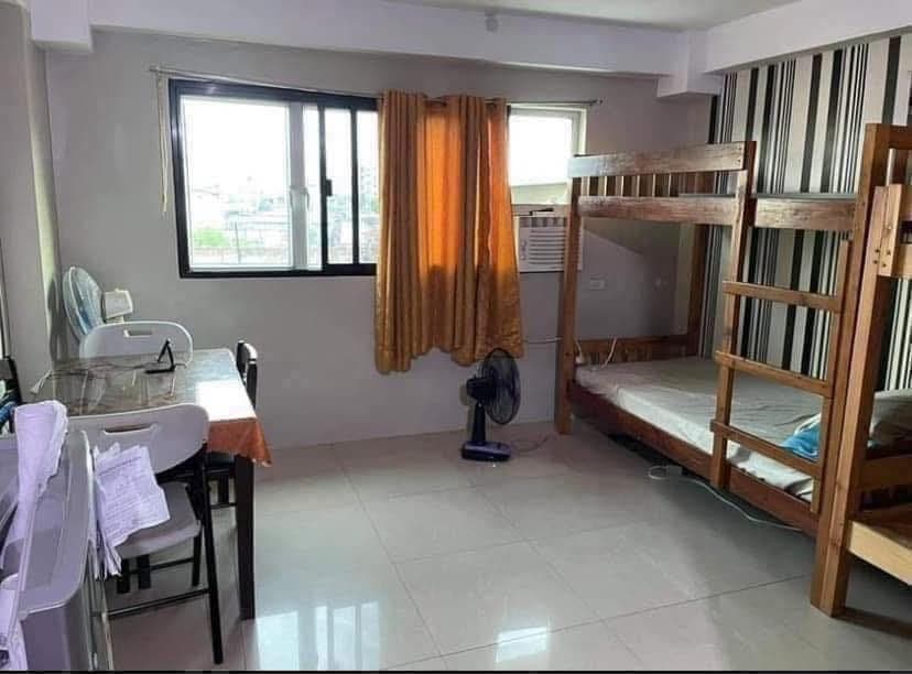 CONDO SHARING / BEDSPACER - photo 1