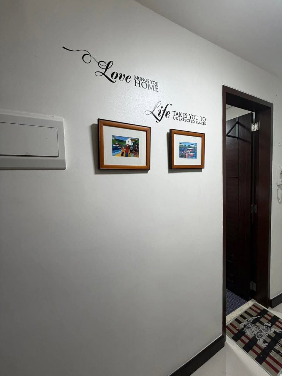 FOR RENT— Modern Studio Unit - photo 4