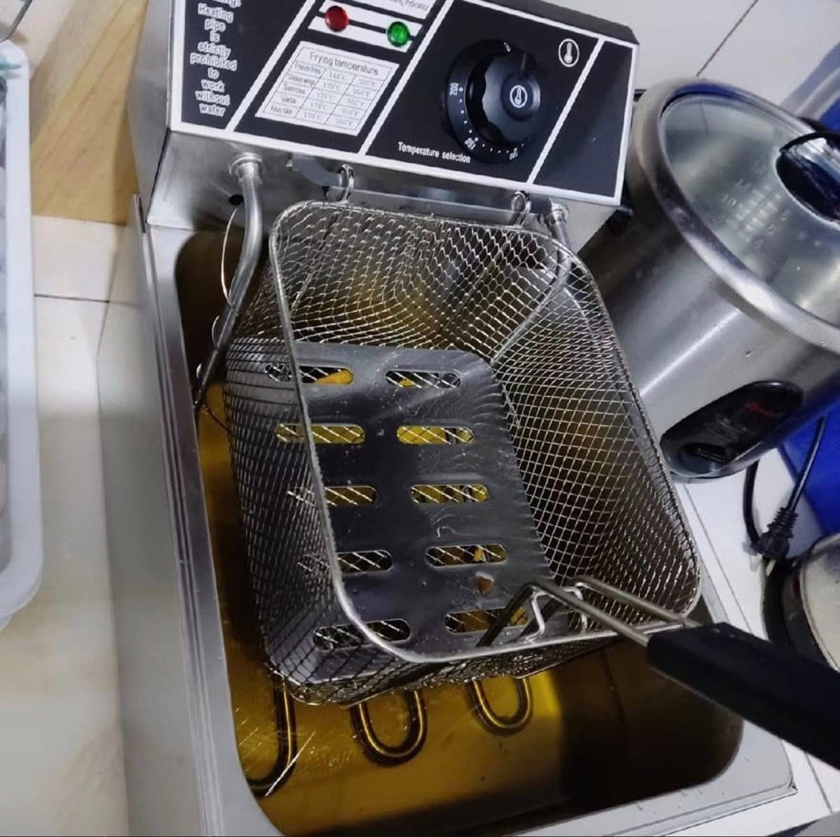 ELECTRIC DEEP FRYER - photo 3