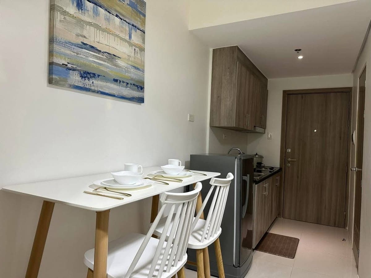 FOR RENT: ₱22k inclusive assoc dues - photo 4