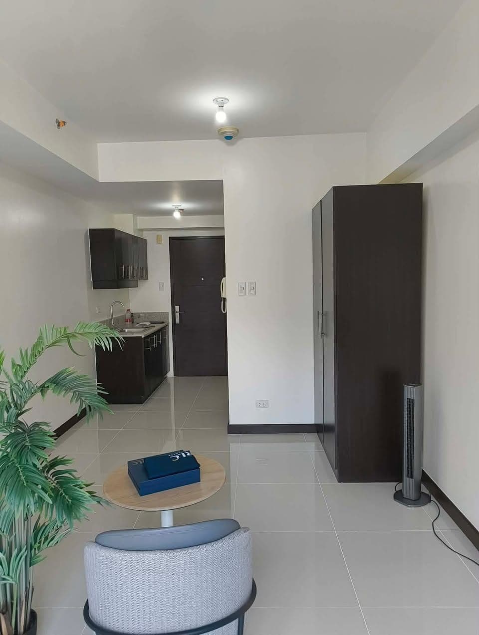 Axis Residences - photo 2