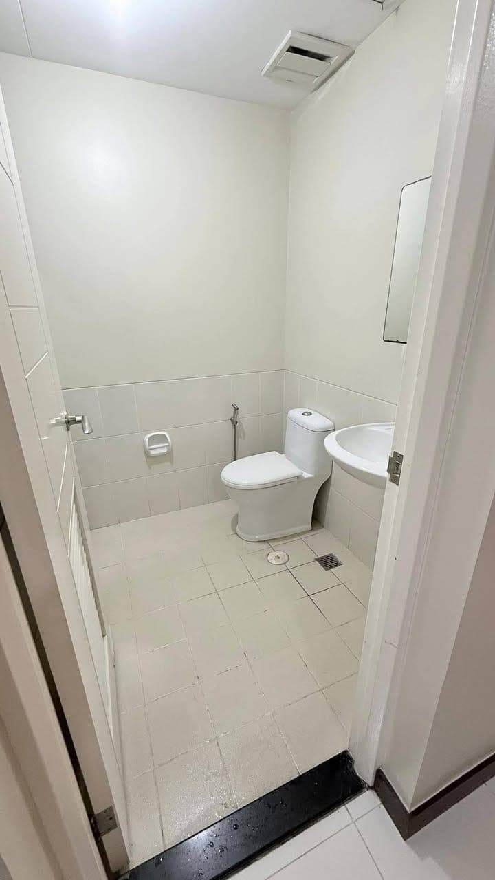 1br Sheridan for rent - photo 2