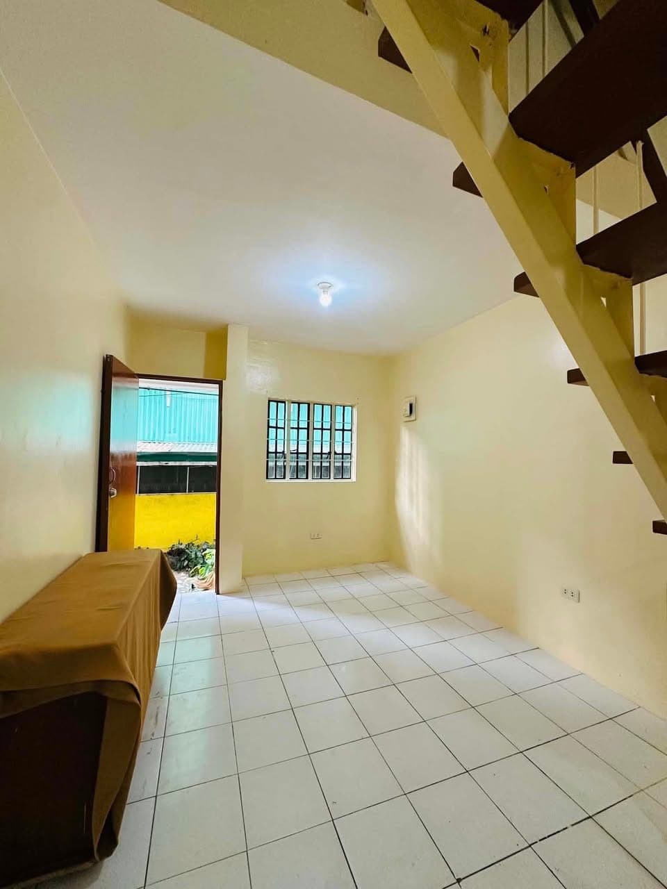 UP & Down APARTMENT FOR RENT! NEWLY RENOVATED!!!! - photo 2