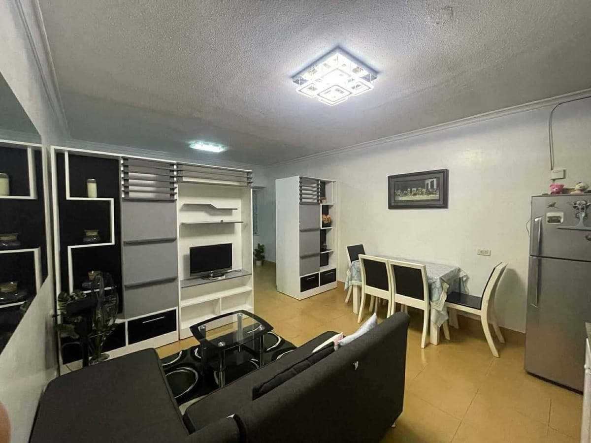 Tenants all eyes here available for lease - photo 2