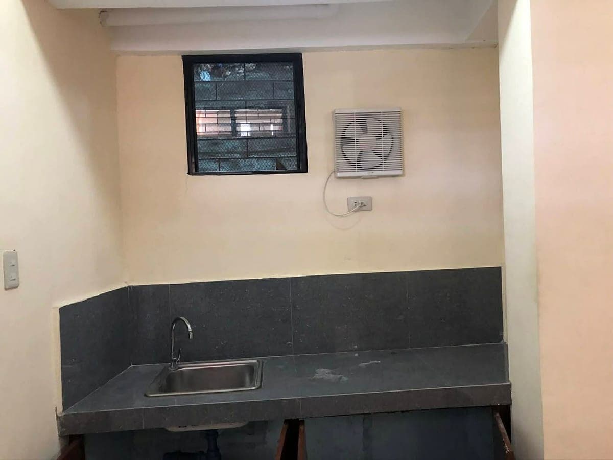STUDIO TYPE FOR RENT (1 studio type room available ONLY)😊 - photo 2