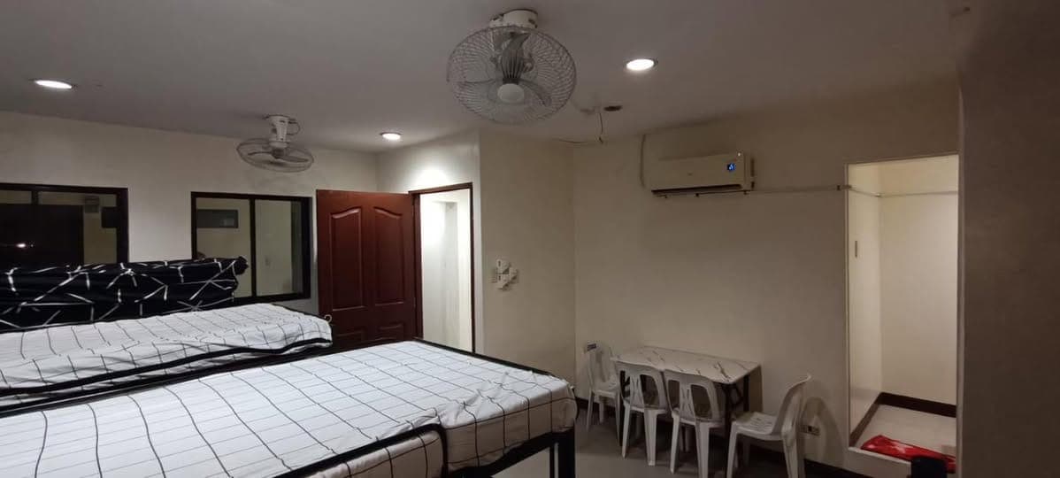 MALE BED SPACE FOR RENT - photo 1
