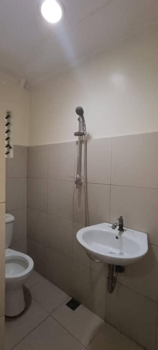 MALE BED SPACE FOR RENT - photo 4