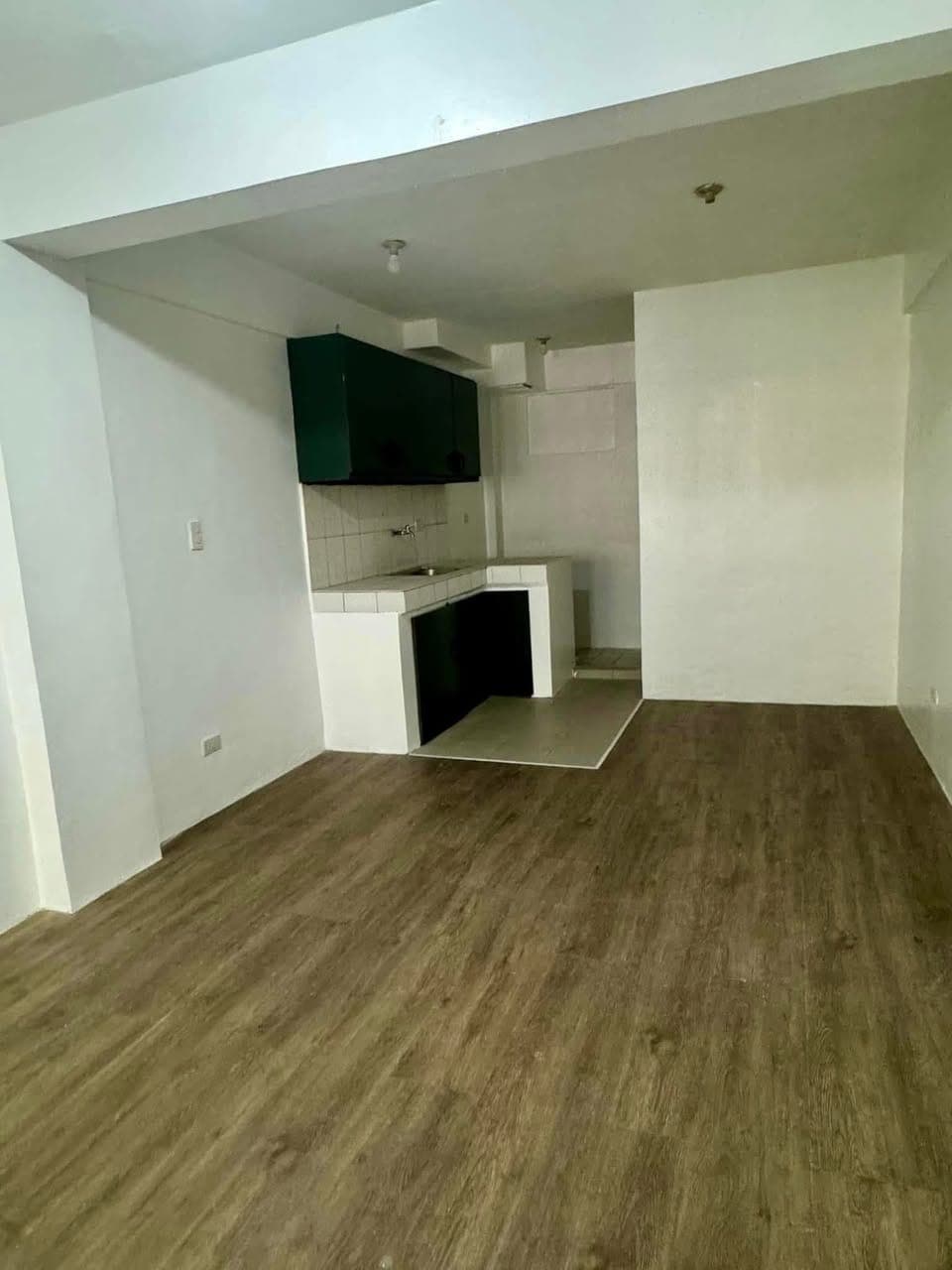 Huge Studio for Rent along Nueve De Febrero - photo 3
