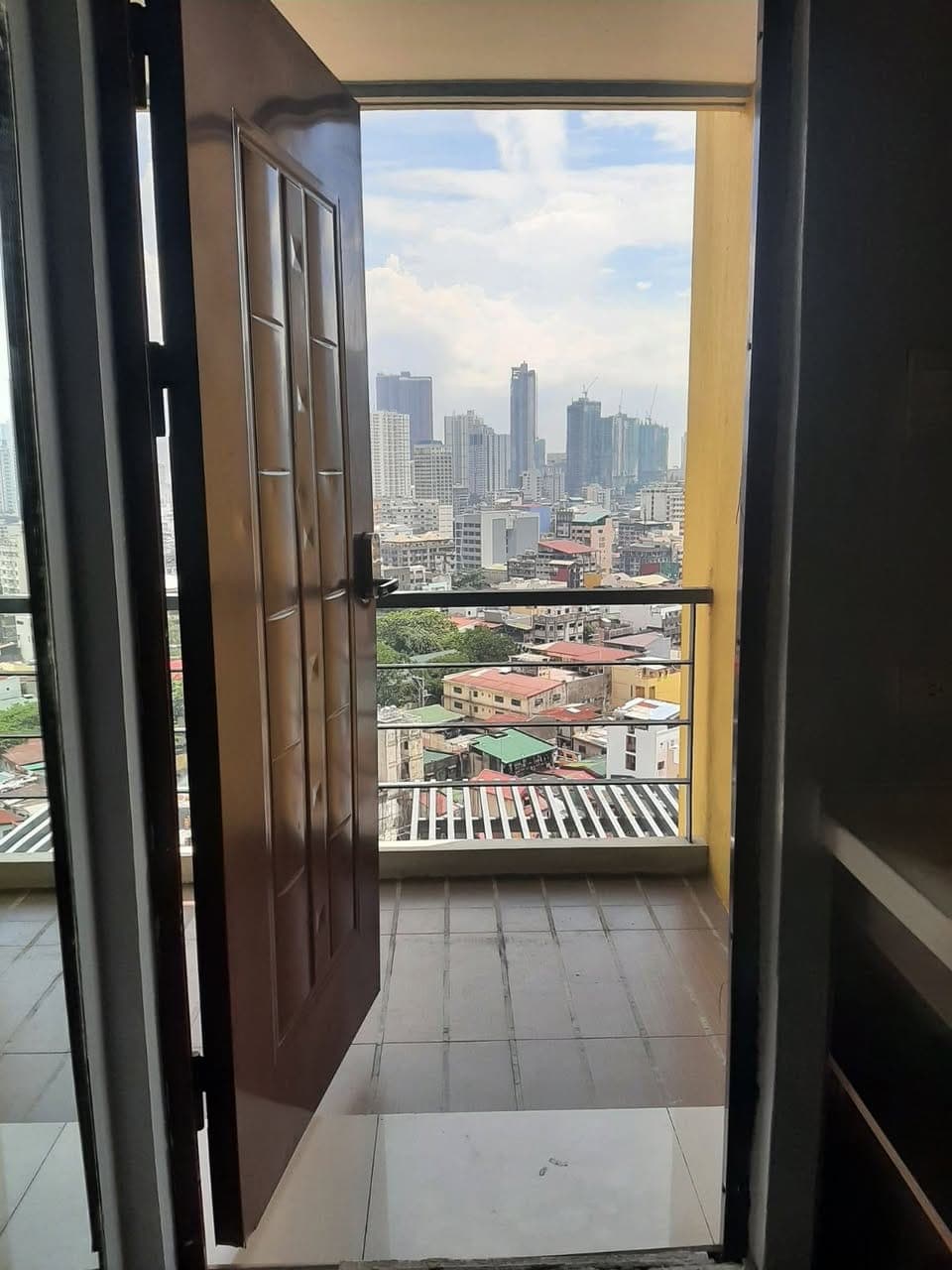🏢 CONDO FOR RENT NEAR UST - photo 2