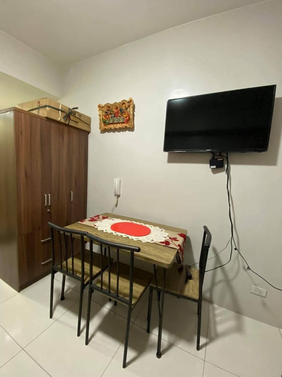 RUSH CONDO UNIT FOR RENT - photo 4