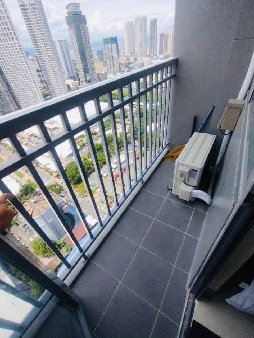 20k‼️ 20k‼️ 20k inclusive Condo Dues‼️ - photo 1