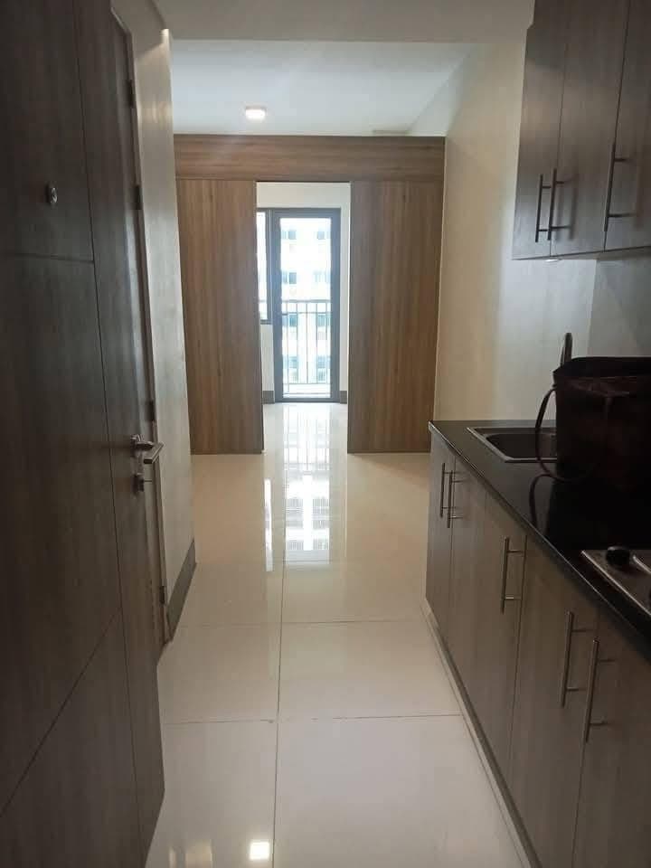 RUSH CONDO FOR RENT - photo 2