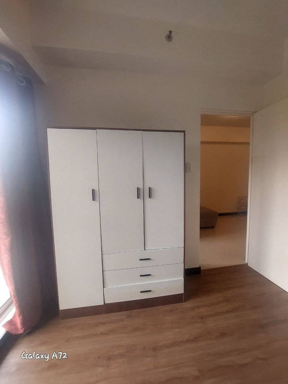 Mandaluyong CITY Condo for Rent - photo 4