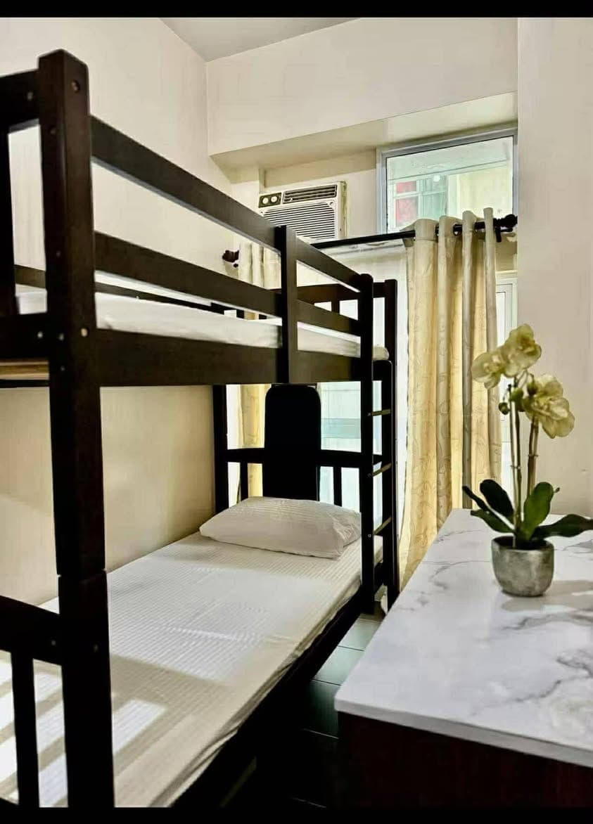 2br Pioneer Woodlands for rent - photo 3